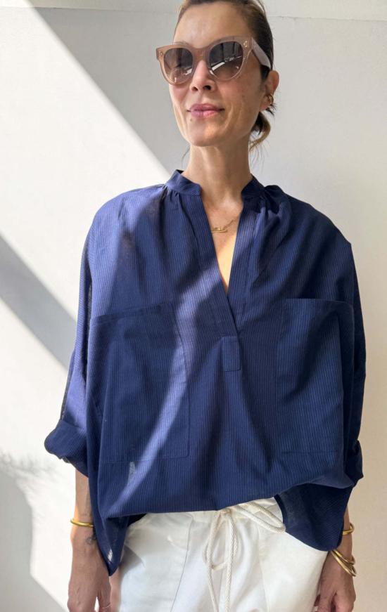  투 셔츠 네이비 핀스트라이프 긴팔 셔츠 두 벌 - TWO