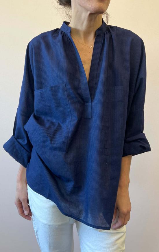  투 셔츠 네이비 핀스트라이프 긴팔 셔츠 두 벌 - TWO