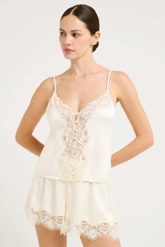  RUMORED 라운지 웨어 소문난 블룸 쇼트 아이보리 - RUMORED