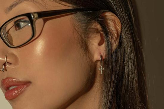  Milk & Rose 이어링 마이 스토어 쁘띠 크로스 후프 싱글