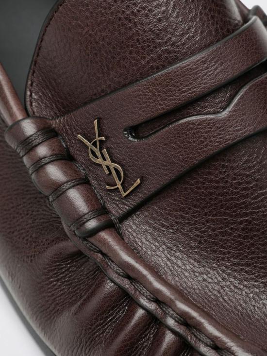 26SS 생로랑 스웨이드 로퍼 83947125VAA 2128 Brown - SAINT LAURENT