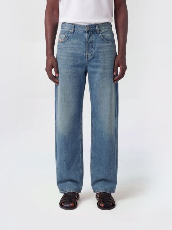 26SS 디젤 2001 D 마르코 릴렉스드 진 A217780CECC32 01 Blue