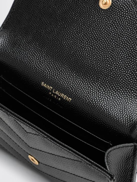 26SS 생로랑 그랑드 뿌드르 엠보스드 레더 카산드라 마틀라세 스몰 엔벨로프 지갑 414404BOW01 1000 Black - SAINT LAURENT