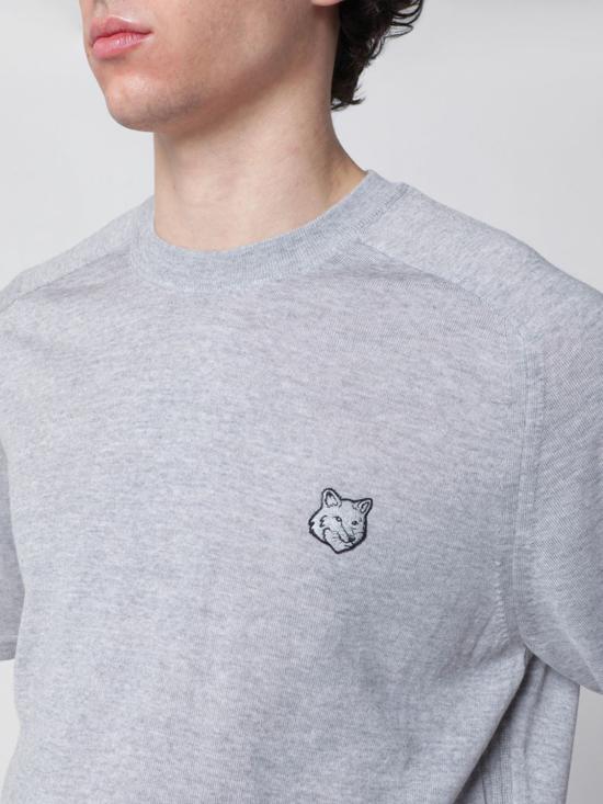 26SS 메종키츠네 스웨터 QM00804KT1181 H150 Grey - MAISON KITSUNE