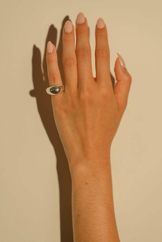  Milk & Rose 반지 밀크 앤 로즈 크레센트 링