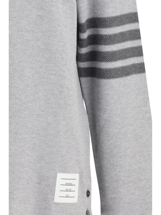 26SS 톰브라운 텍스쳐드 피케 4바 롱슬리브 폴로셔츠 MJP234A J0248 050 GRAY DOM - THOM BROWNE