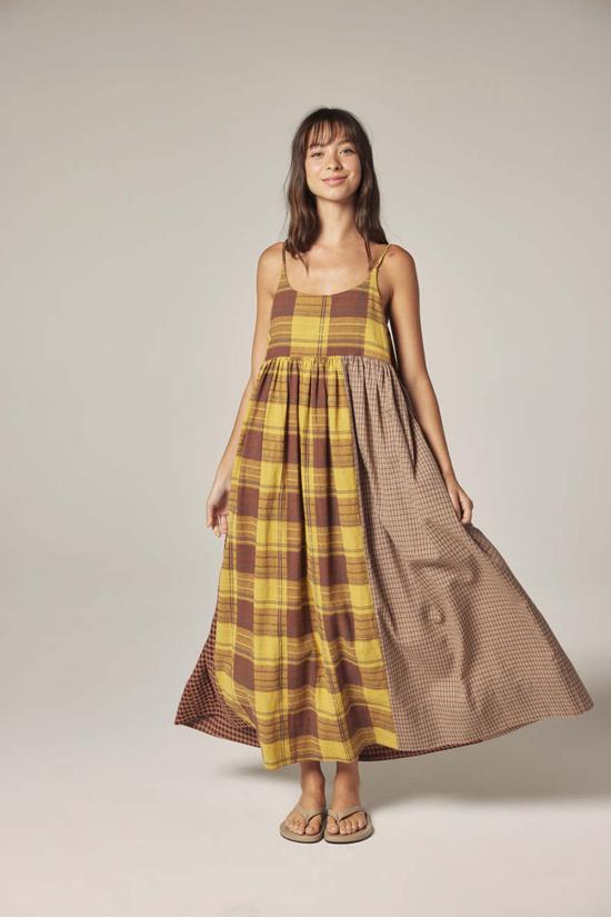  아멘테 롱 원피스 콘트라스트 미디 드레스 머스타드/브라운 - AMENTE