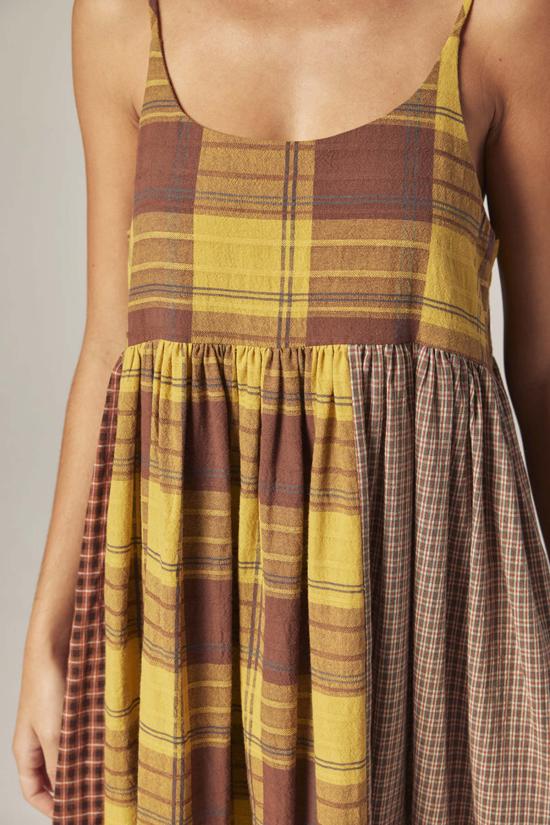  아멘테 롱 원피스 콘트라스트 미디 드레스 머스타드/브라운 - AMENTE