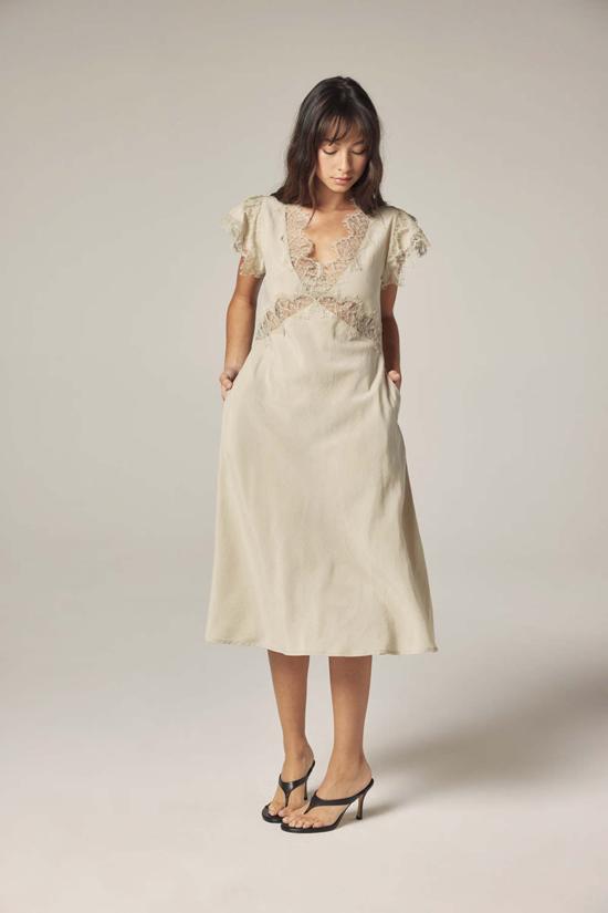  아멘테 롱 원피스 레이스 바이어스 드레스 애쉬 - AMENTE