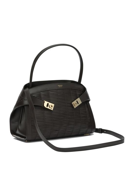 26SS 살바토레 페라가모 토트백 허그 소프트 핸드백 브라운 - SALVATORE FERRAGAMO