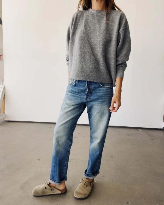  헤이갱 스웨터 안녕하세요 여러분, 박시 크롭 스웨트셔츠입니다! - HEY GANG