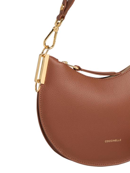 26SS 코치넬리 숄더백 E1QKF130201 682 Cognac noir - COCCINELLE