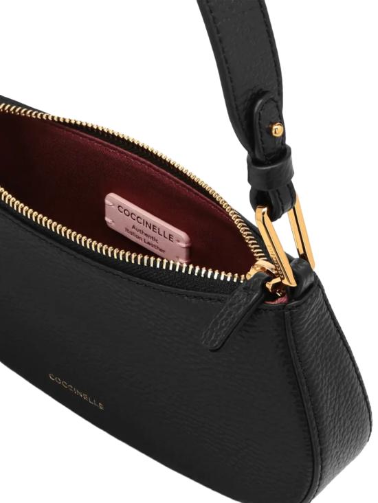 26SS 코치넬리 숄더백 E5MRF520101 001 Black - COCCINELLE