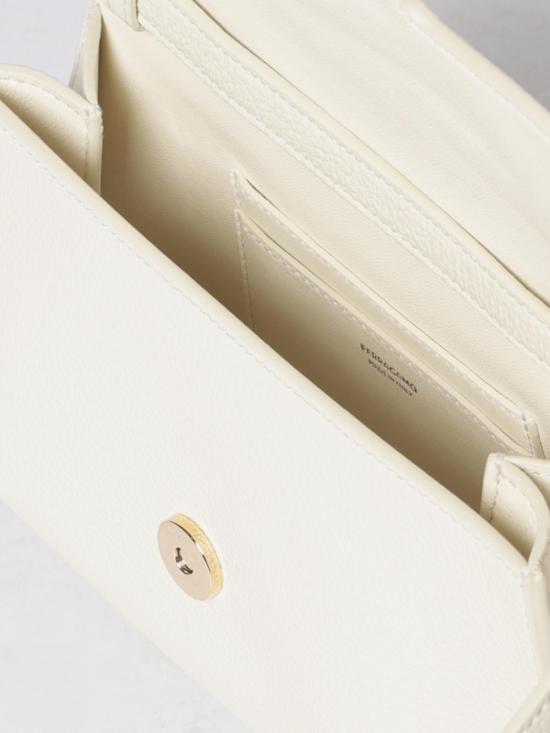 26SS 살바토레 페라가모 숄더백 221094 789842 002 Yellow Cream - SALVATORE FERRAGAMO