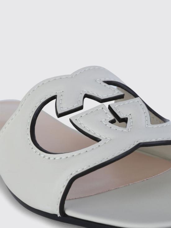 26SS 구찌 인터로킹 G 컷아웃 슬라이드 샌들 694451US000 9022 White - GUCCI