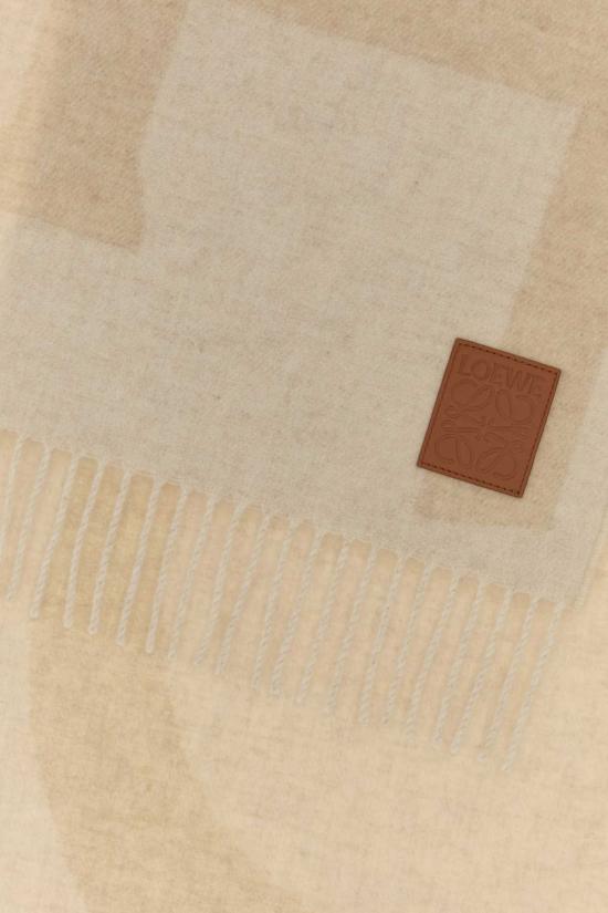 26SS 로에베 머플러/스카프 FSA3SS1W04 LIGHTBEIGEBEIGE Beige o Tan - LOEWE