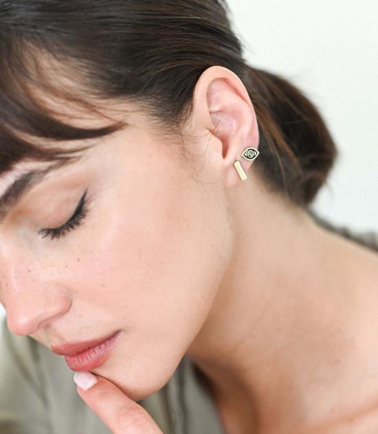  마트르 부미 이어링 Matr Boomie Ruchi 악마의 눈 미니 바 스터드 귀걸이 세트 (2개) - MATR BOOMIE