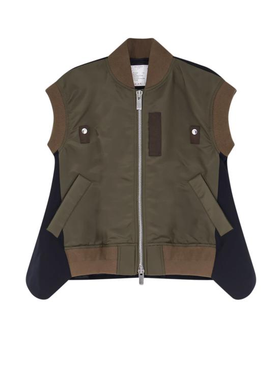  사카이 자켓 뒷면에 패브릭 인서트가 있는  나일론 재킷 (다크 카키/네이비)