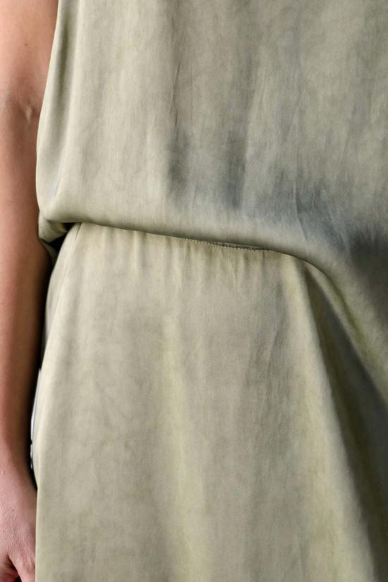  크리스티앙 뵈이넝스 롱 원피스 Christian Wijnants Dalta V 넥 드레스 다크 세이지 - CHRISTIAN WIJNANTS