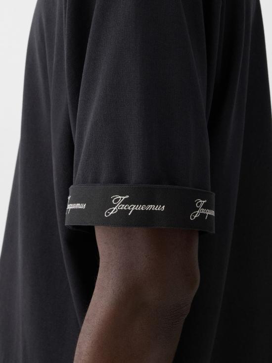 26SS 자크뮈스 반팔 티셔츠 26ETSM00578AJ 00254990 Black - JACQUEMUS