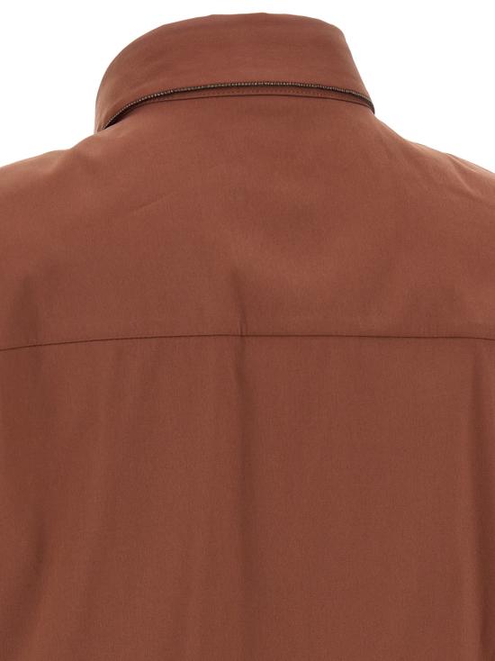 26SS 브루넬로 쿠치넬리 샤이니 트리밍 스트레치 코튼 포플린 슬리브리스 셔츠 M0091MA616C4182 - BRUNELLO CUCINELLI