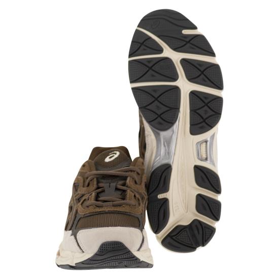 26SS 아식스 스니커즈 1203A383 BROWN - ASICS