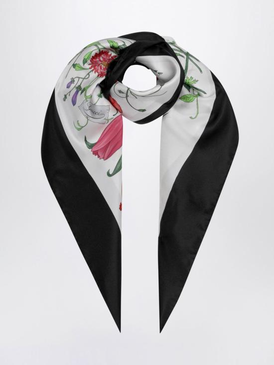 26SS 구찌 프린티드 플로라 실크 트윌 까레 8210613G001 9060 Multicolor - GUCCI