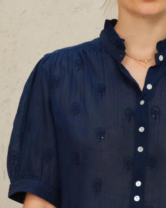  엠에이비이 블라우스 - M.A.B.E