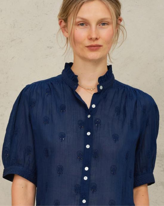  엠에이비이 블라우스 - M.A.B.E