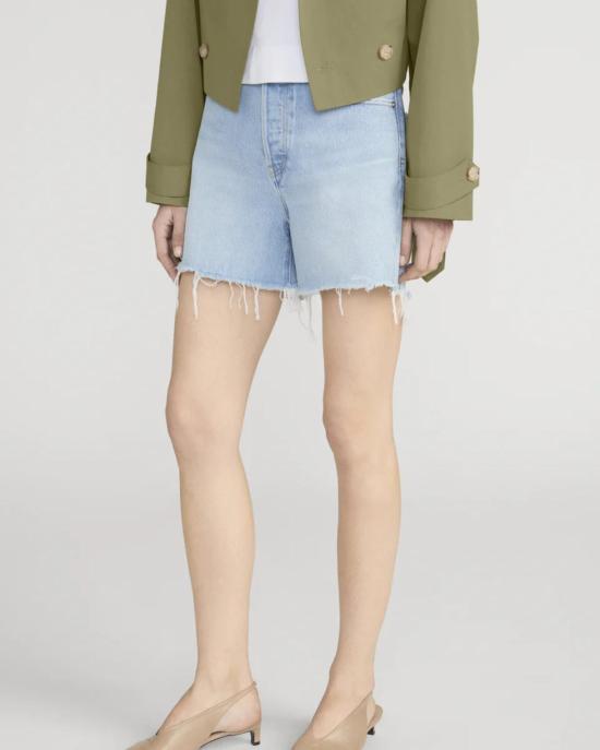  프레임 데님 숏팬츠 일상의 짧은 사기극을 에 담다 - FRAME