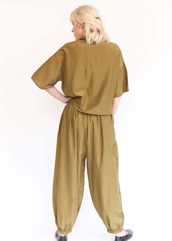  블랙 크레인 팔라초 팬츠 아카리  다크 올리브 - BLACK CRANE