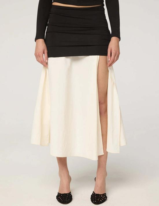  더 라인 바이 케이 미디 스커트 마리