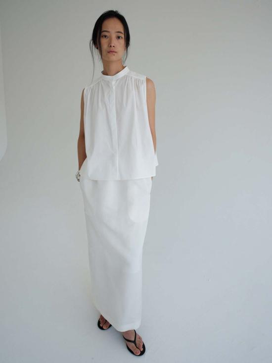  더룸 민소매 티셔츠 직조 방식으로 만든 주름 장식 멍에 셔츠 - THE LOOM