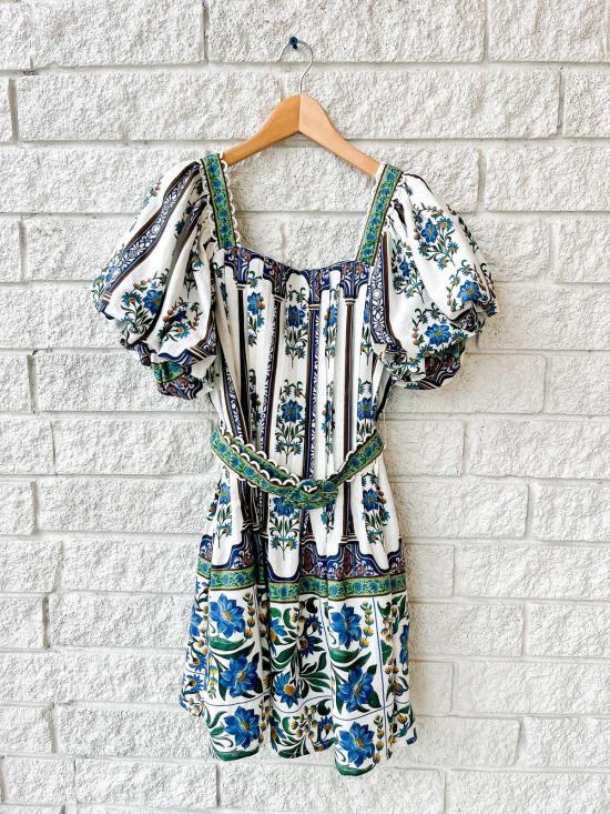  팜 리오 숏 원피스 마노엘라 반팔 벨트 미니 드레스 오프 화이트