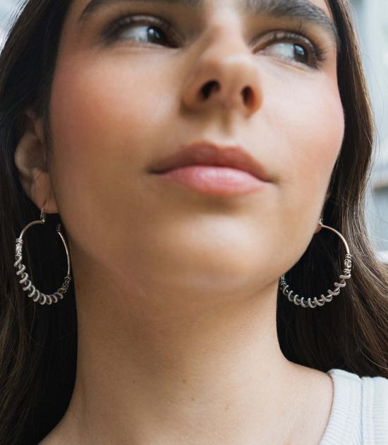  마트르 부미 이어링 Matr Boomie Rani 후프 귀걸이 - MATR BOOMIE