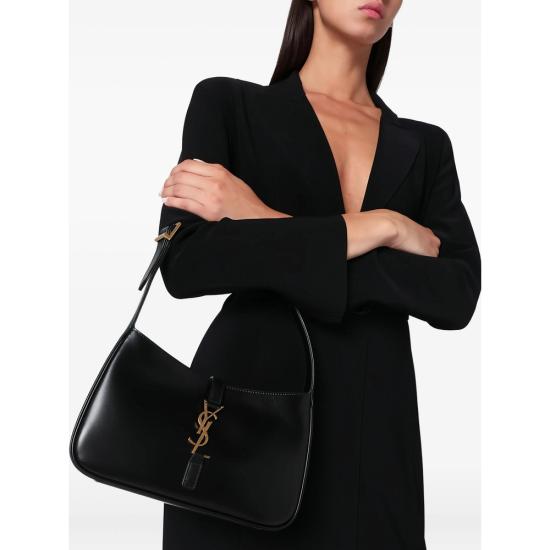 26SS 생로랑 LE 5 A 7 모노그램 토트백 657228 2R20W 1000 BLACK - SAINT LAURENT