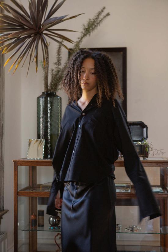  에리카 타노브 긴팔 티셔츠 에리카 타노프 아이보 코튼 프렌치 커프 셔츠