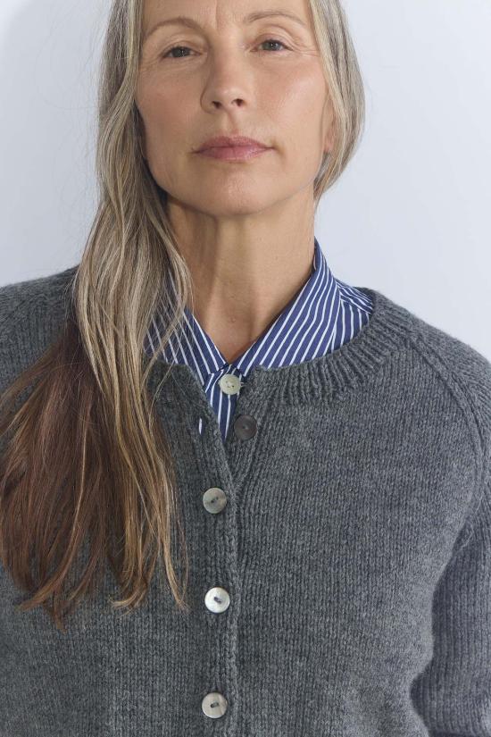  안티 오티 가디건 오티 이모 손뜨개 - AUNTIE OTI