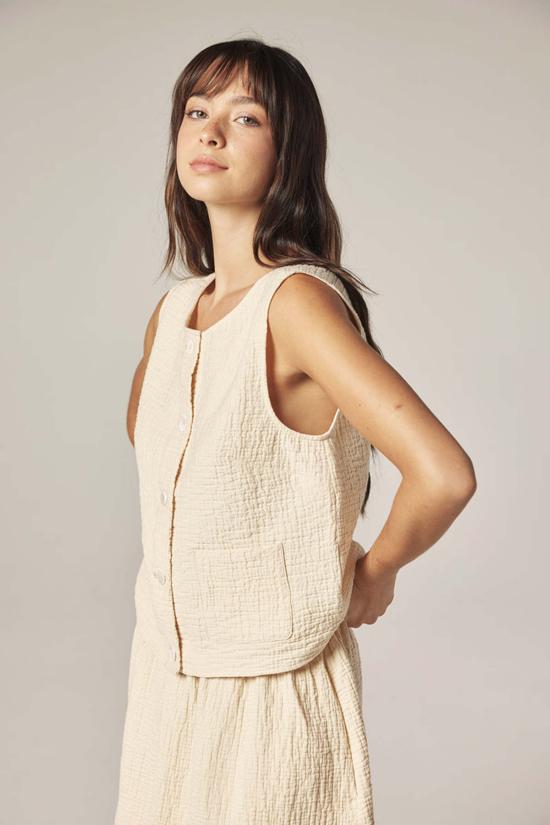  아멘테 블라우스 버튼다운 자카드 탑 크림 - AMENTE