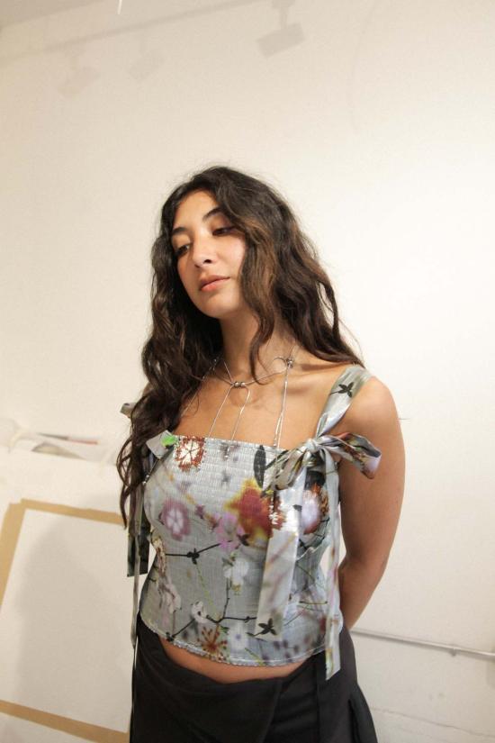  줄리아 호이어 민소매 티셔츠 준 스모크 탑 - JULIA HEUER