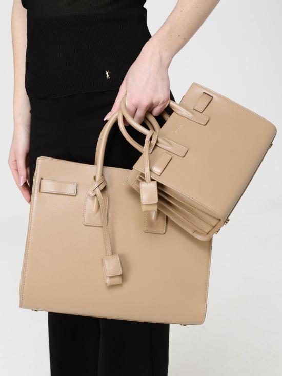 26SS 생로랑 스무스 레더 클래식 삭 드 주르 스몰 37829902G9W 9295 Beige - SAINT LAURENT