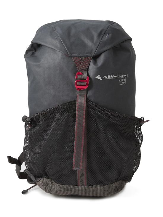 26SS 클라터뮤젠 백팩 10557 961 RAVEN