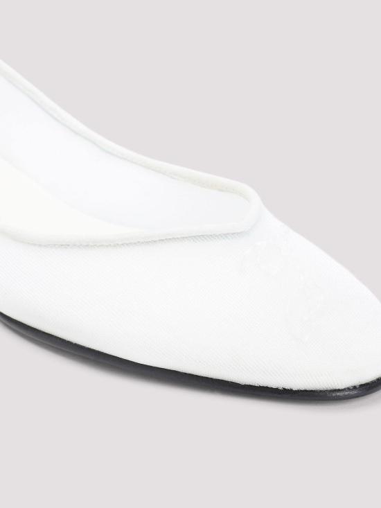 26SS 자크뮈스 플랫 슈즈 FOW00183AW00814100 White - JACQUEMUS