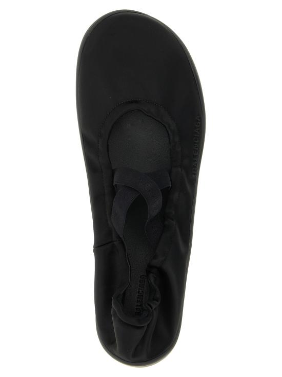 26SS 발렌시아가 플랫 슈즈 853993W2H8L1010 Black - BALENCIAGA