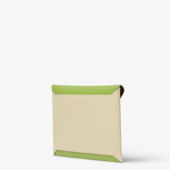 26SS 펜디 토트백 8N0215ALV4 F1WH4 RAINFOREST - FENDI