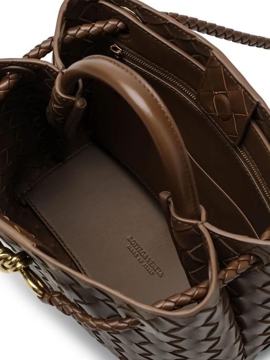 26SS 보테가베네타 안디아모 스몰 토트백 766014VCPP1 2808 NOCCIOLA M BRASS - BOTTEGA VENETA