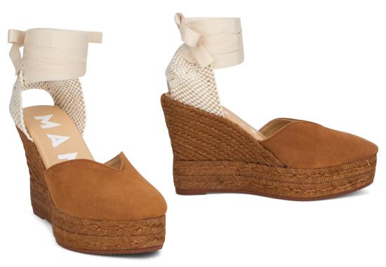 26SS 마네비 샌들 W32WHALMONDONTONE Camel - MANEBI