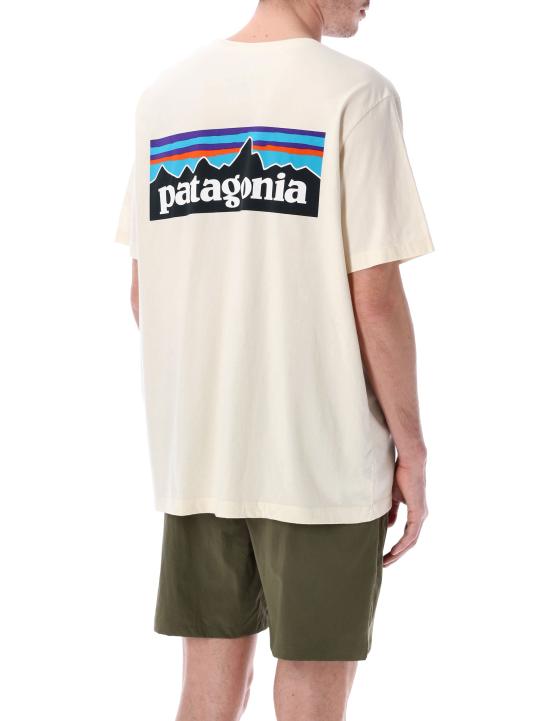 26SS 파타고니아 남성 P-6 로고 티셔츠 37882UDNL UNDYED NATURAL DOM - PATAGONIA