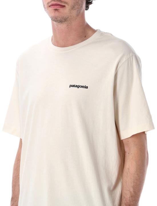 26SS 파타고니아 남성 P-6 로고 티셔츠 37882UDNL UNDYED NATURAL DOM - PATAGONIA
