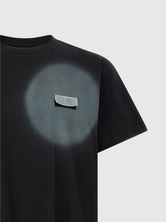 26SS MM6 메종마르지엘라 스프레이 페인트 티셔츠 SH0GC0067M20048 900 Black - MM6 MAISON MARGIELA